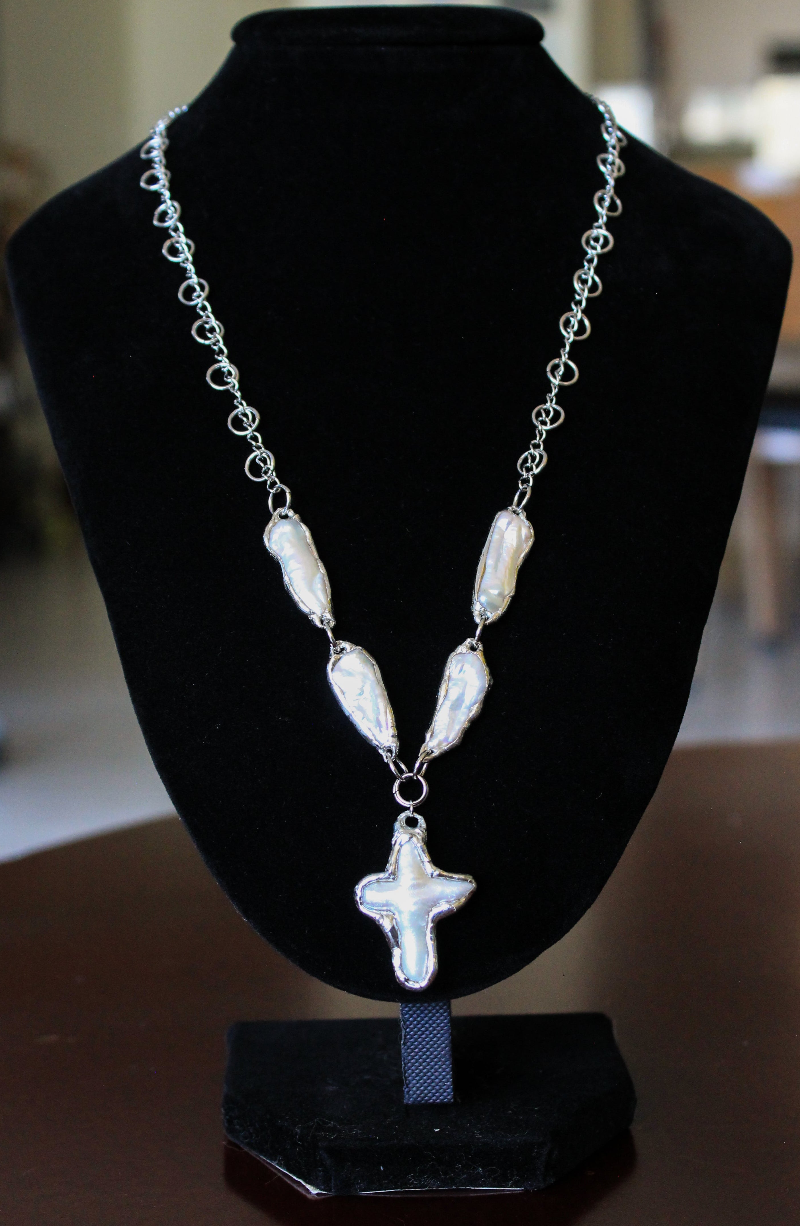 Praise the Pearl Necklace